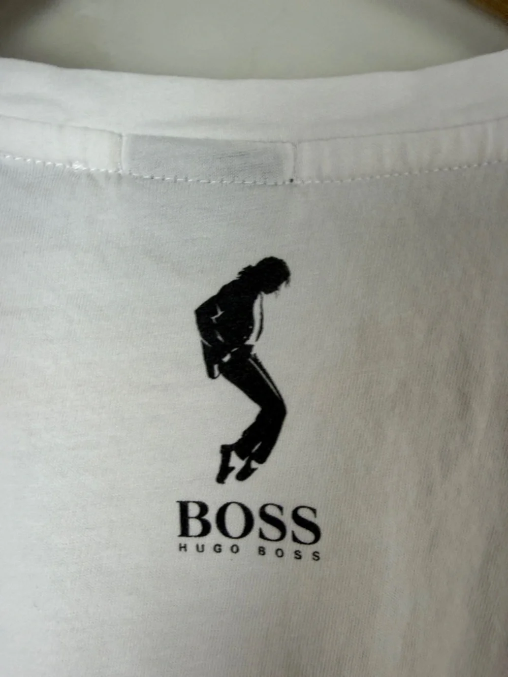 HUGO BOSS White Tee Michael Jackson with Black Graphic Size Small - Picture 7 of 10